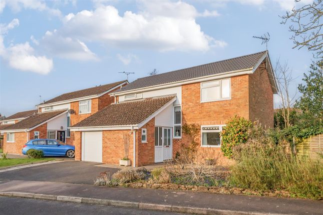 Thumbnail Detached house for sale in Lawrence Close, Devizes