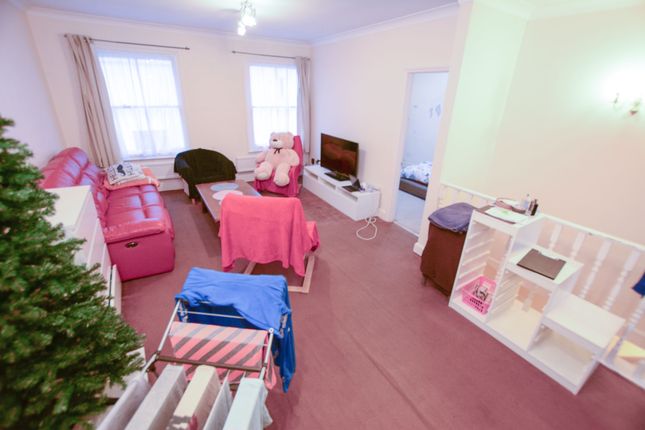 Flat 1, The Paragon, 9-10 Brunswick Road, Worthing photo 3
