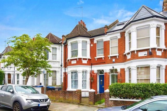 Room to rent in Pine Road, London