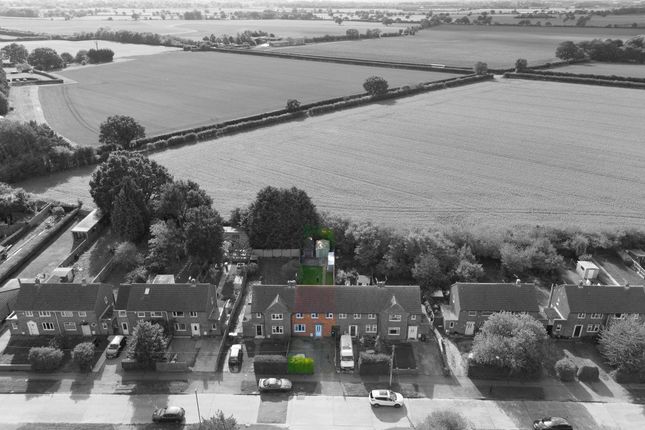 35 Chapelfields Road, York photo 2