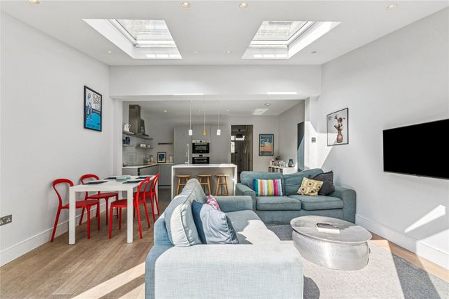 2, Weybourne Street, London photo 4