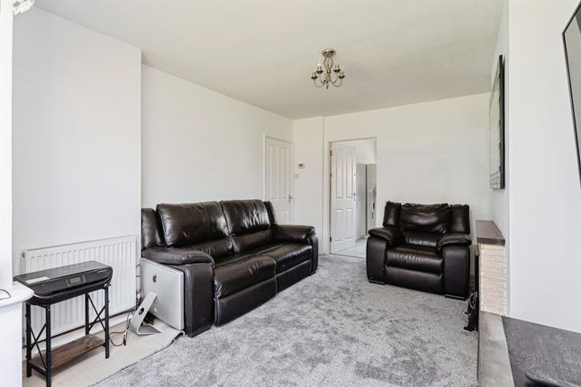 195, Orchard Road, Burgess Hill photo 4