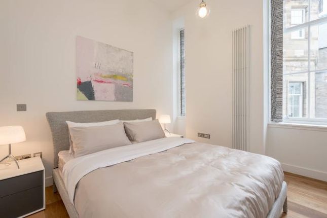 Flat to rent in Simpson Loan, Edinburgh