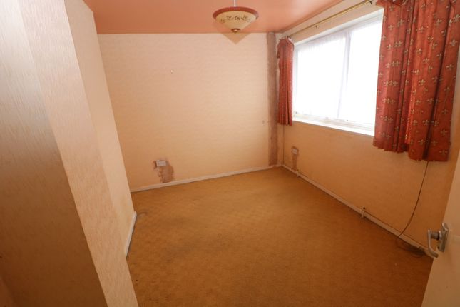Terraced house for sale in Wherwell Road, Brighouse
