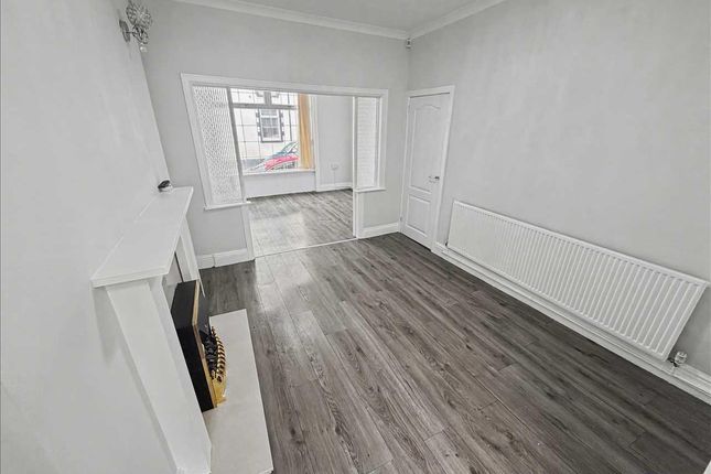 16, David Street, Tonypandy photo 4