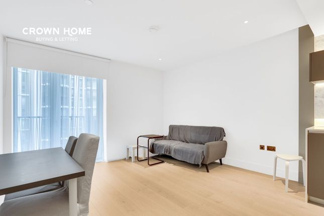 55 Parkside Apartments, London photo 2