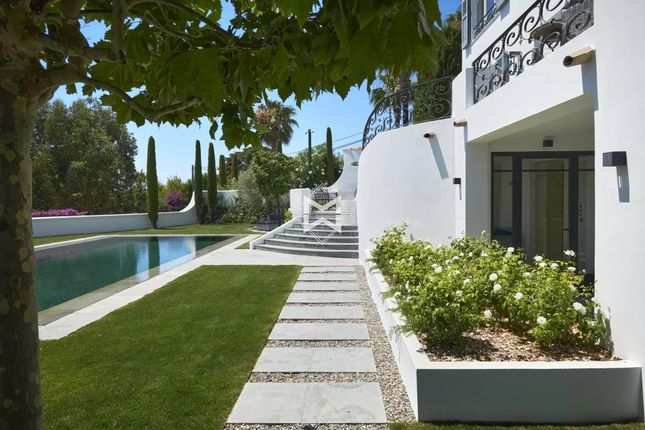 Detached house for sale in Cannes, Californie, 06400, France