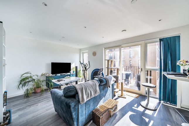 1-bed flat on Flat 45, Peregrine Apartments, 30, Moorhen Drive, London, £325,000