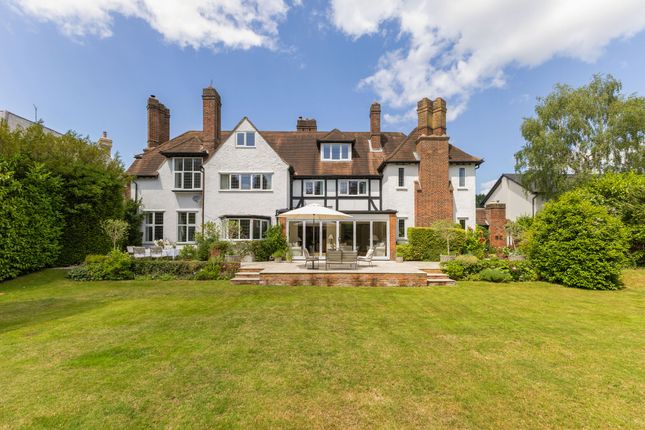 Oldbury House, Knottocks Drive, Beaconsfield photo 2