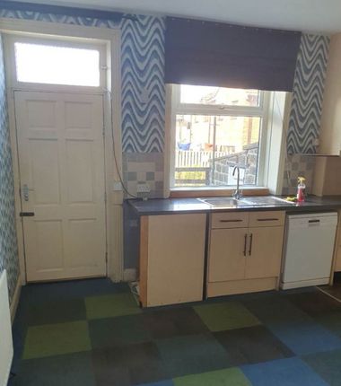 86, Fell Lane, Keighley photo 5