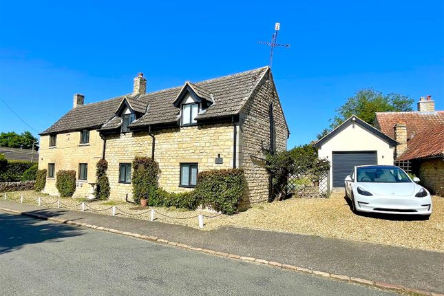 Thumbnail Detached house for sale in Manor Road, Stretton, Oakham