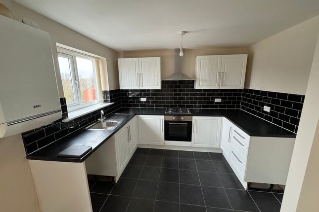 Apt 10, Crewe photo 3