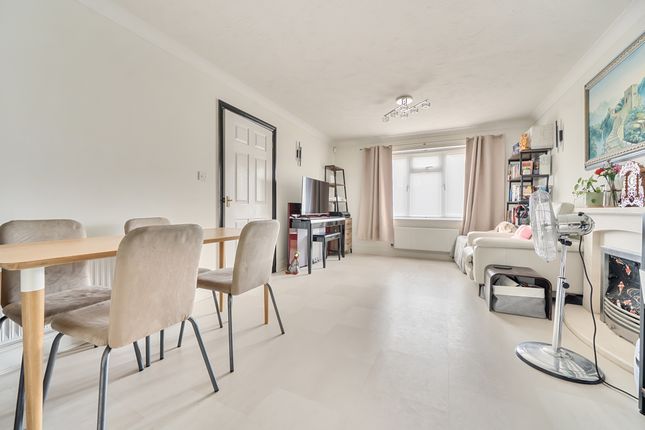 25 Killams Green, Taunton photo 4