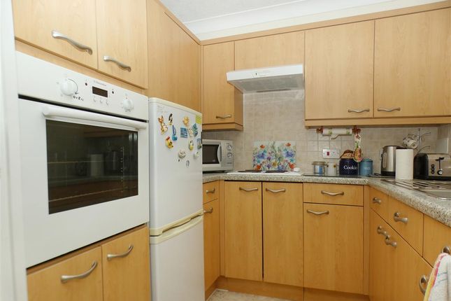 Flat for sale in Roby Court, Huyton, Liverpool