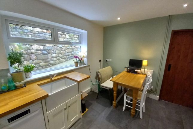 4 Fron Bant,, Ffordd Gerlan, Bethesda photo 4