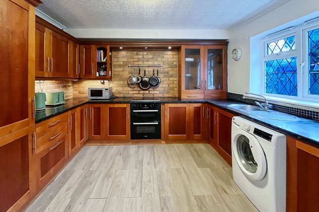 89, North Lane, West Sussex photo 3