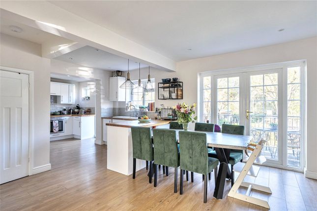 19, Brooklands Road, Surrey photo 4