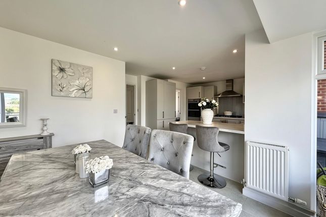3, Augers Crescent, Bexhill-on-Sea photo 4