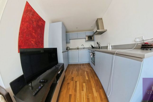 Flat 9 Bombay Court 59, St. Marychurch Street, Greater London photo 2