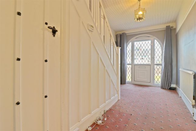 80, Storrs Road, Chesterfield photo 4