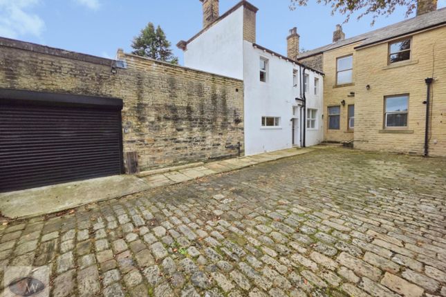 Kirklands Lane, Baildon photo 2