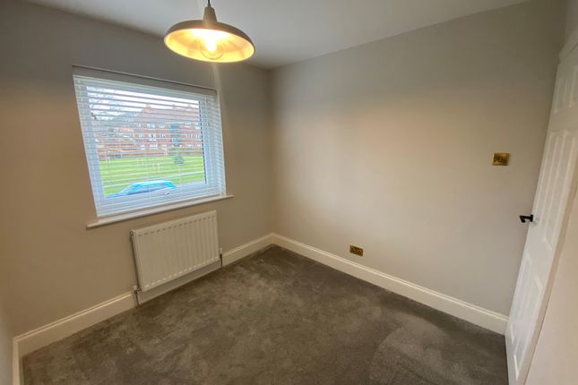 Bungalow to rent in Tinshill Lane, Cookridge, Leeds