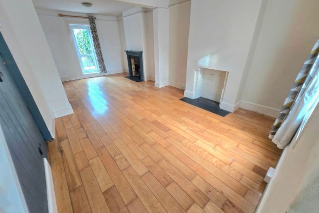 3 Beaumont Terrace, Saltash photo 4