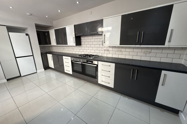 194 Mackintosh Place, Mackintosh Place, Cardiff CF24, Cardiff photo 2