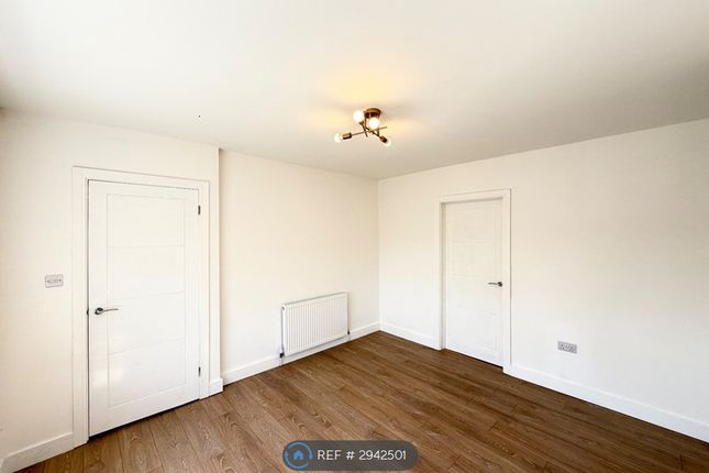 Windmill Road, Aldershot photo 2