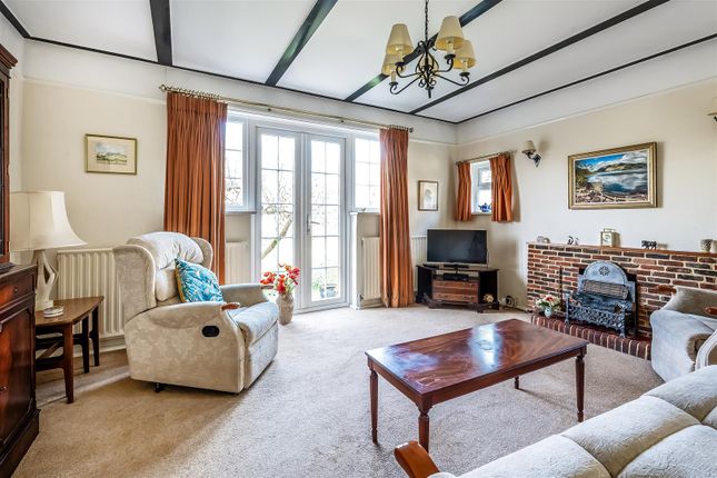 Apple Tree Cottage,, Rectory Close, Ashtead photo 4