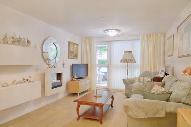 Flat for sale in Lawson Grange, Holly Road North, Wilmslow, Cheshire East