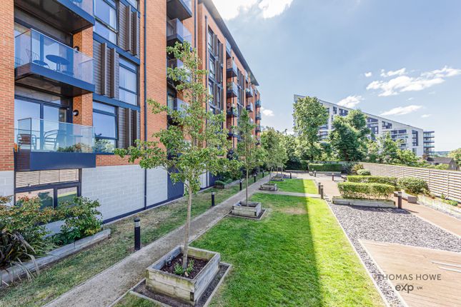 1 bed flat for sale in Ringers Road, Bromley BR1