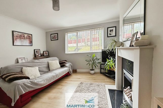 21, Dyke Vale Road, Sheffield photo 4