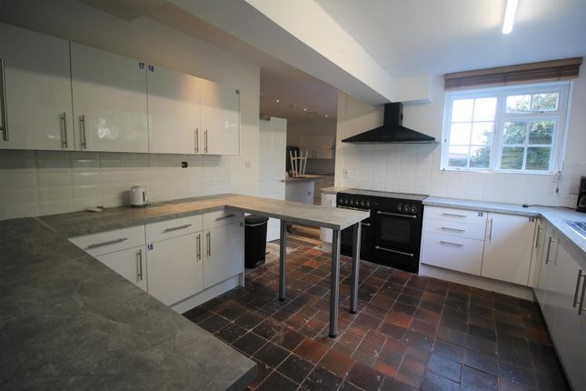Room 7 Alabare House, 15, Tollgate Road, Salisbury photo 4