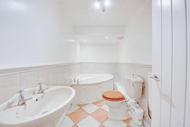 Flat for sale in York Road, Birkdale, Southport