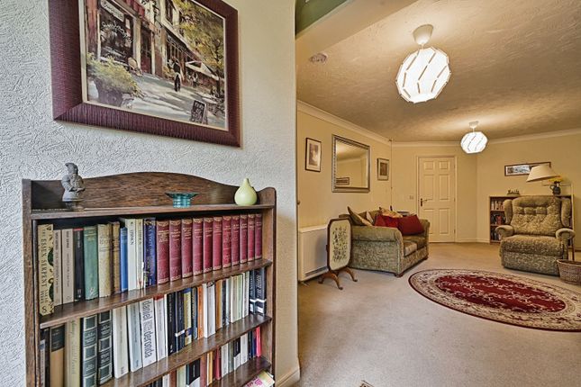 27, Aire Valley Court, Bingley photo 3