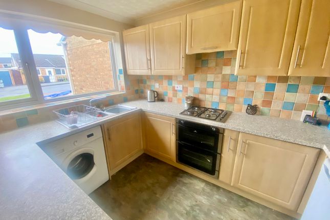 7, Galloway Close, Barwell photo 3
