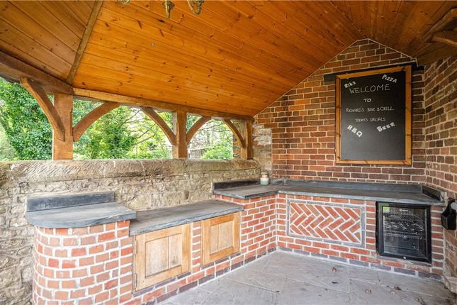 Outdoor Kitchen