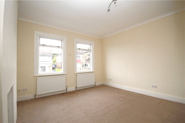 End terrace house to rent in Spa Hill, London