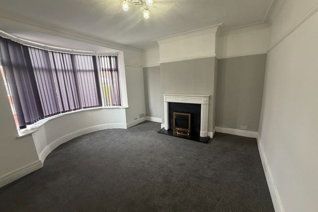 63, Hemingway, Blackpool photo 2