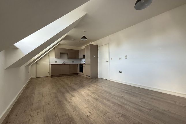 Flat 4, 63, Moulsham Street, Chelmsford photo 2
