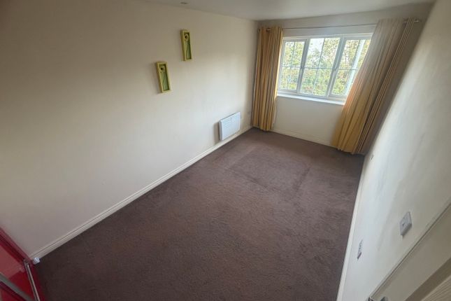 111, Kiln Way, Dunstable photo 4