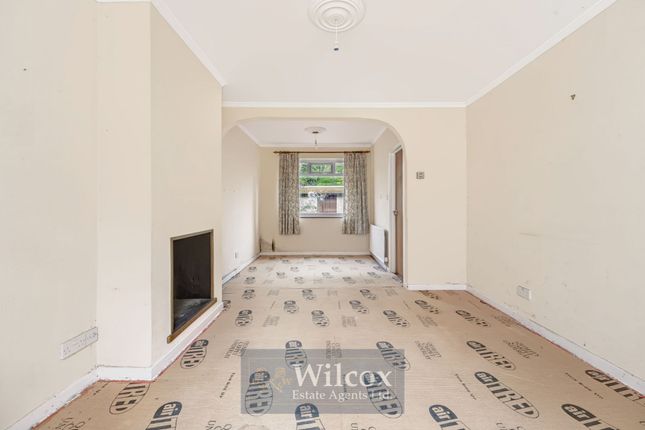 44 Roscow Avenue, Bolton photo 3