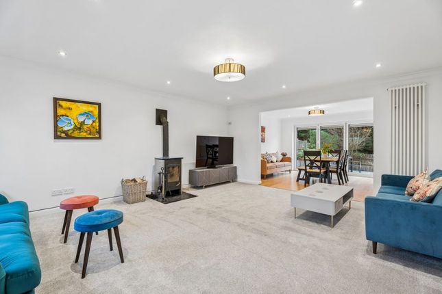 11, Dove Park, Rickmansworth photo 2