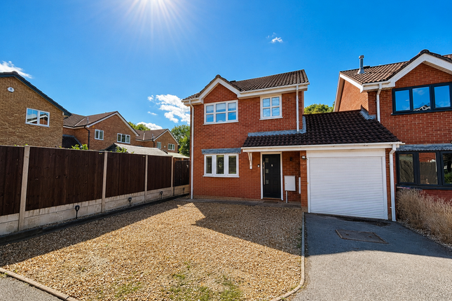 3-bed detached on 8, Seaton Close, Nuneaton, £1,500/mo