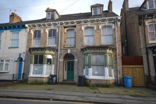 Thumbnail Terraced house for sale in Hutt Street, Hull