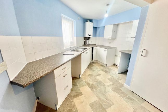 50, Ellfield Court, Northampton photo 4