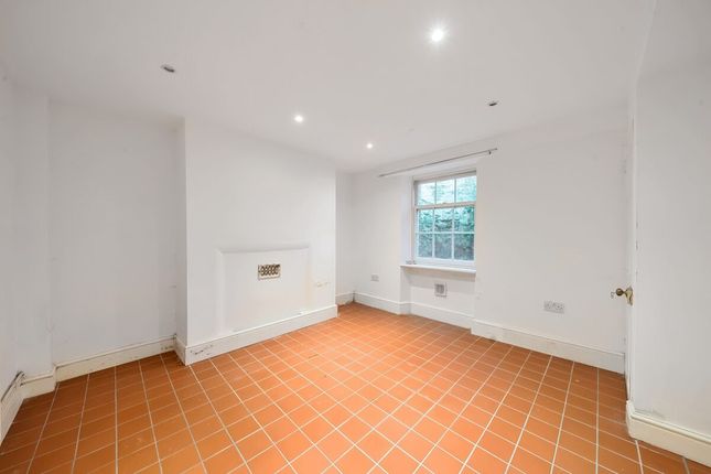 Terraced house for sale in King William Walk, London