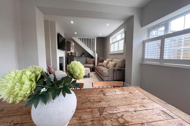 1 Fair View Cottages, High Road, Cookham photo 4