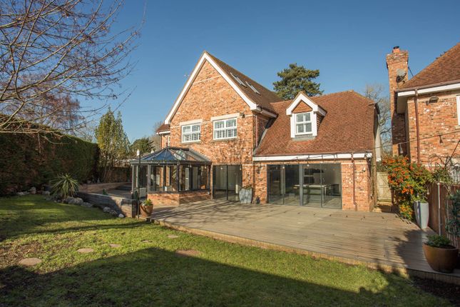 Thumbnail Detached house for sale in Popeswood Road, Binfield, Berkshire